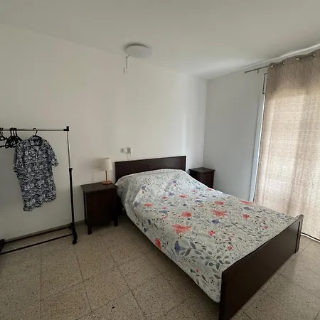 Piso Amable Con Piscina Cerca De Mar Apartamento